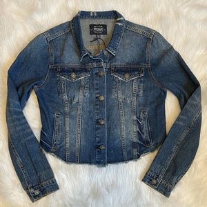 Silver Jeans Co. denim jacket with frayed hem